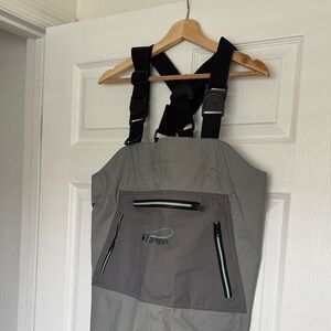 FroggToggs Gray women’s Fishing Waders